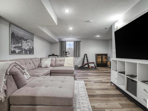 4893 Terwillegar Common, Edmonton, AB - Indoor Photo Showing Living Room