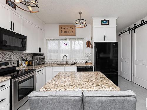 4893 Terwillegar Common, Edmonton, AB - Indoor Photo Showing Kitchen With Upgraded Kitchen