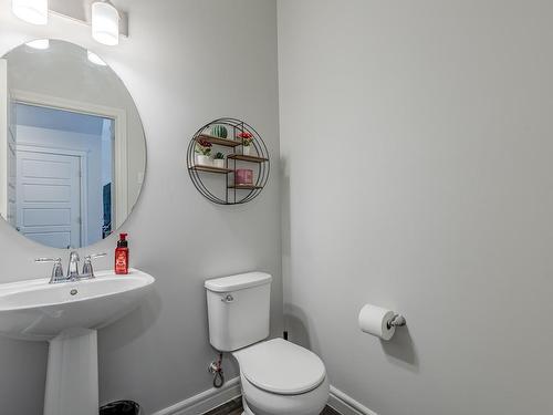 1038 Daniels Loop, Edmonton, AB - Indoor Photo Showing Bathroom