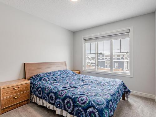 1038 Daniels Loop, Edmonton, AB - Indoor Photo Showing Bedroom