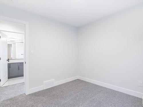 8616 181 Avenue, Edmonton, AB - Indoor Photo Showing Other Room