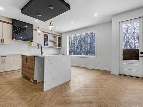 244 166 Avenue, Edmonton, AB - Indoor Photo Showing Kitchen