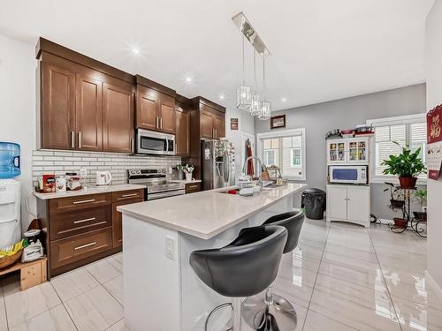 24 2803 14 Avenue, Edmonton, AB - Indoor Photo Showing Kitchen With Upgraded Kitchen