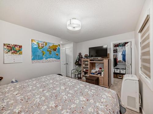 24 2803 14 Avenue, Edmonton, AB - Indoor Photo Showing Bedroom