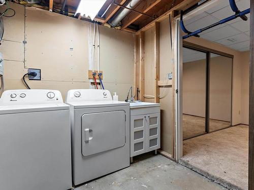 3016 108 Street, Edmonton, AB - Indoor Photo Showing Laundry Room