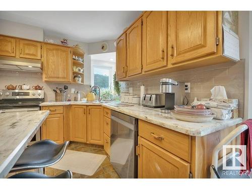 229 Northmount Drive, Wetaskiwin, AB - Indoor Photo Showing Kitchen