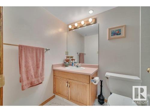 229 Northmount Drive, Wetaskiwin, AB - Indoor Photo Showing Bathroom