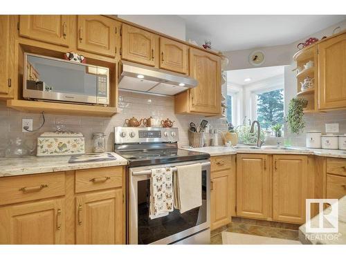 229 Northmount Drive, Wetaskiwin, AB - Indoor Photo Showing Kitchen