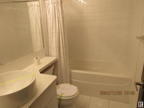 7724 Summerside Grande Boulevard, Edmonton, AB - Indoor Photo Showing Bathroom