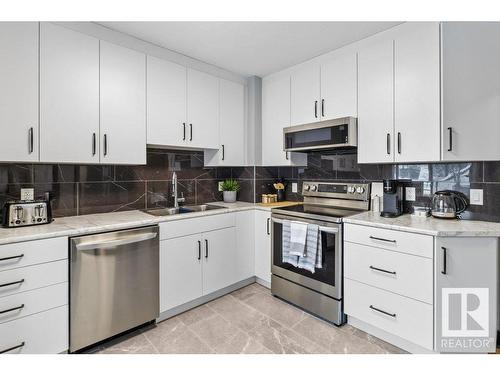 11310 105 Street, Edmonton, AB - Indoor Photo Showing Kitchen