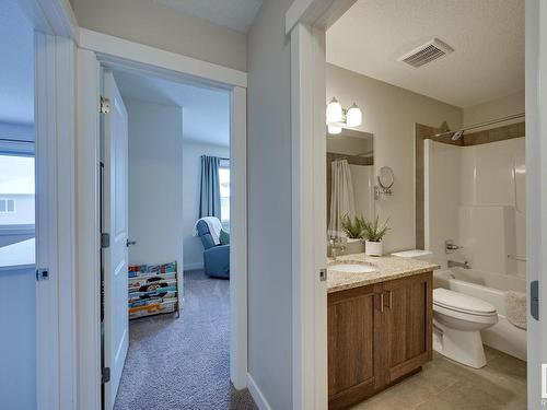 56 Redding Way, Fort Saskatchewan, AB - Indoor Photo Showing Bathroom