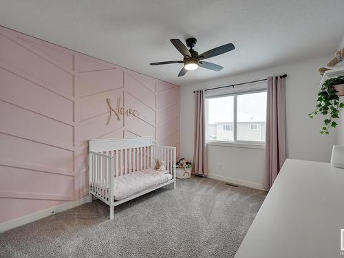 56 Redding Way, Fort Saskatchewan, AB - Indoor Photo Showing Bedroom