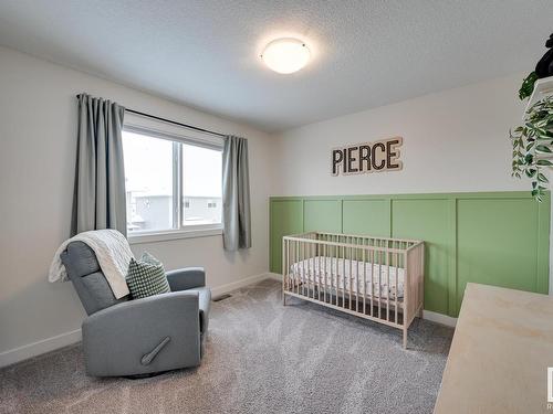 56 Redding Way, Fort Saskatchewan, AB - Indoor Photo Showing Bedroom