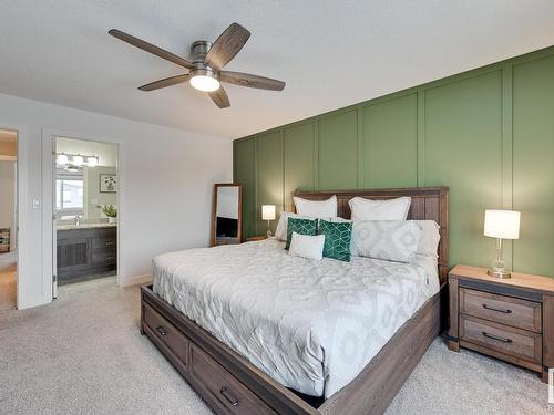 56 Redding Way, Fort Saskatchewan, AB - Indoor Photo Showing Bedroom