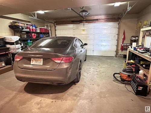 10824 106A, Westlock, AB - Indoor Photo Showing Garage