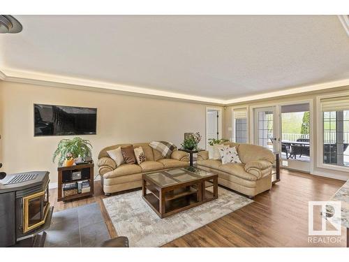 58308 Rge Rd 243, Rural Westlock County, AB - Indoor Photo Showing Living Room