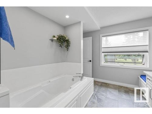 58308 Rge Rd 243, Rural Westlock County, AB - Indoor Photo Showing Bathroom