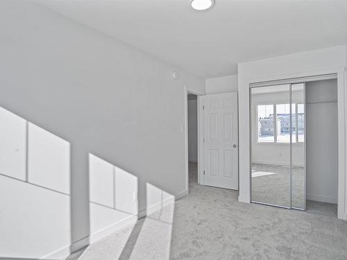 7244 182 Avenue, Edmonton, AB - Indoor Photo Showing Other Room