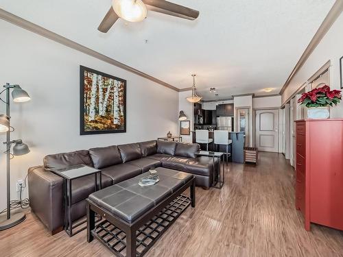 344 10121 80 Avenue, Edmonton, AB - Indoor Photo Showing Living Room