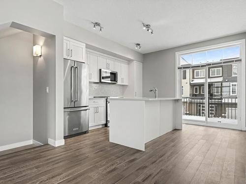 91 600 Bellerose Drive, St. Albert, AB - Indoor Photo Showing Kitchen With Stainless Steel Kitchen With Upgraded Kitchen