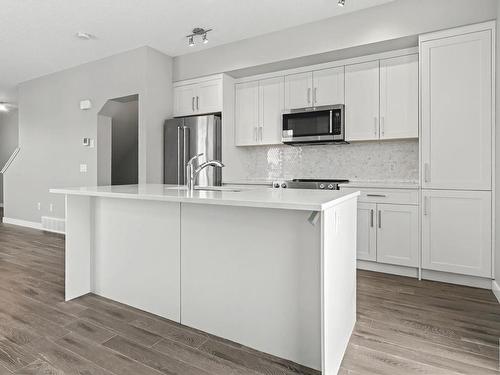 91 600 Bellerose Drive, St. Albert, AB - Indoor Photo Showing Kitchen With Stainless Steel Kitchen With Upgraded Kitchen