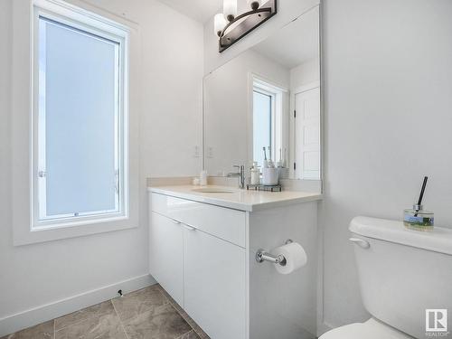 35 1010 Rabbit Hill Road Sw, Edmonton, AB - Indoor Photo Showing Bathroom