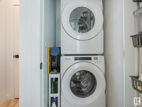 35 1010 Rabbit Hill Road Sw, Edmonton, AB - Indoor Photo Showing Laundry Room