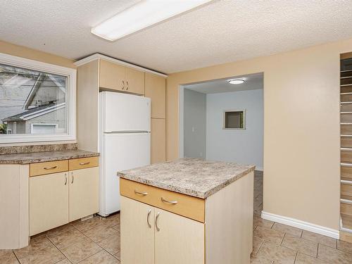 12222 83 Street, Edmonton, AB - Indoor Photo Showing Kitchen