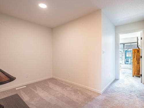 439 39 Street, Edmonton, AB - Indoor Photo Showing Other Room