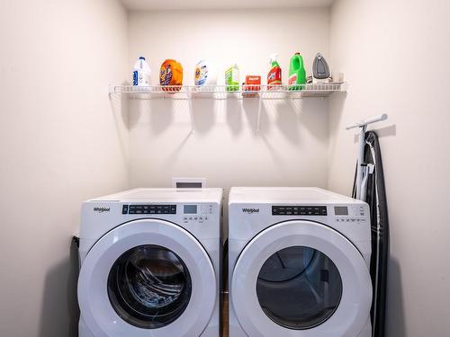 439 39 Street, Edmonton, AB - Indoor Photo Showing Laundry Room