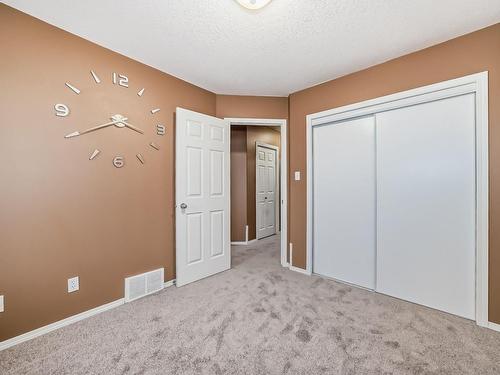 28 225 Blackburn E, Edmonton, AB - Indoor Photo Showing Other Room