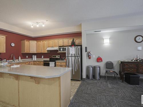 112 14259 50 Street, Edmonton, AB - Indoor Photo Showing Kitchen