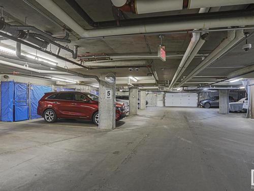 112 14259 50 Street, Edmonton, AB - Indoor Photo Showing Garage