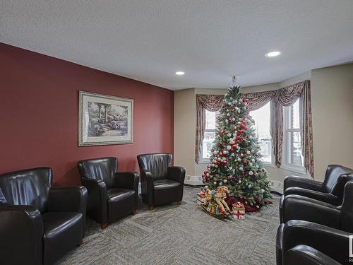 112 14259 50 Street, Edmonton, AB - Indoor Photo Showing Living Room