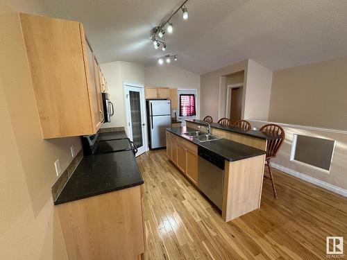 26 Willowdale Place, Stony Plain, AB - Indoor Photo Showing Kitchen With Double Sink