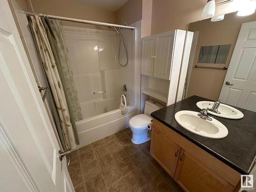 26 Willowdale Place, Stony Plain, AB - Indoor Photo Showing Bathroom