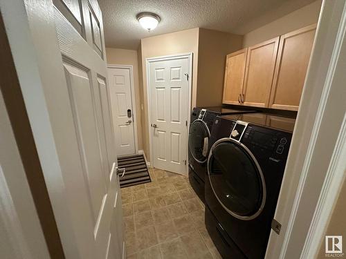 26 Willowdale Place, Stony Plain, AB - Indoor Photo Showing Laundry Room