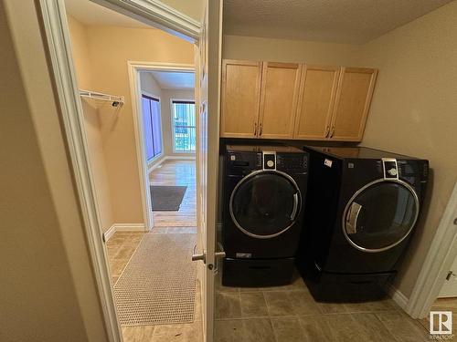 26 Willowdale Place, Stony Plain, AB - Indoor Photo Showing Laundry Room