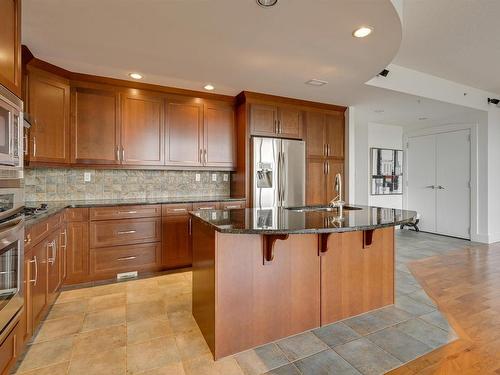 503 10035 Saskatchewan Drive, Edmonton, AB - Indoor Photo Showing Kitchen