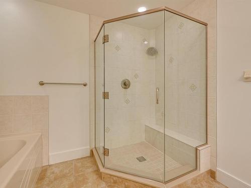 503 10035 Saskatchewan Drive, Edmonton, AB - Indoor Photo Showing Bathroom