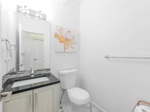 2426 Wonnacott Court, Edmonton, AB - Indoor Photo Showing Bathroom