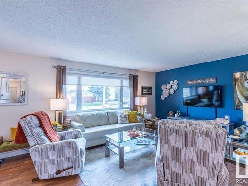 3608 41 Street, Leduc, AB - Indoor Photo Showing Living Room