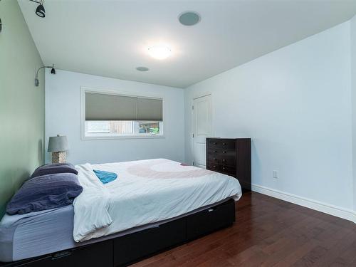 7416 104A Avenue, Edmonton, AB - Indoor Photo Showing Bedroom