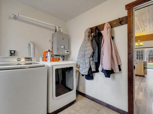 102 53513 Rge Road 35, Rural Lac Ste. Anne County, AB - Indoor Photo Showing Laundry Room