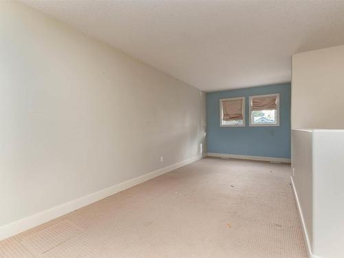 10651 68 Ave 6711 107 St Avenue, Edmonton, AB - Indoor Photo Showing Other Room