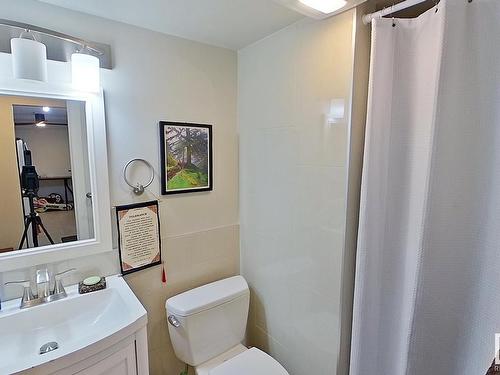 505 12121 Jasper Avenue, Edmonton, AB - Indoor Photo Showing Bathroom