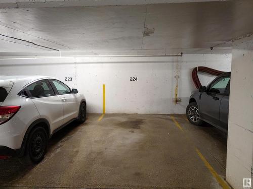 505 12121 Jasper Avenue, Edmonton, AB - Indoor Photo Showing Garage