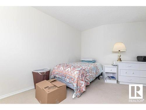 117 17404 64 Avenue Nw, Edmonton, AB - Indoor Photo Showing Bedroom