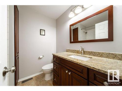 3213 110A Street, Edmonton, AB - Indoor Photo Showing Bathroom