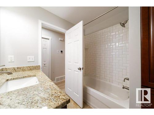 3213 110A Street, Edmonton, AB - Indoor Photo Showing Bathroom